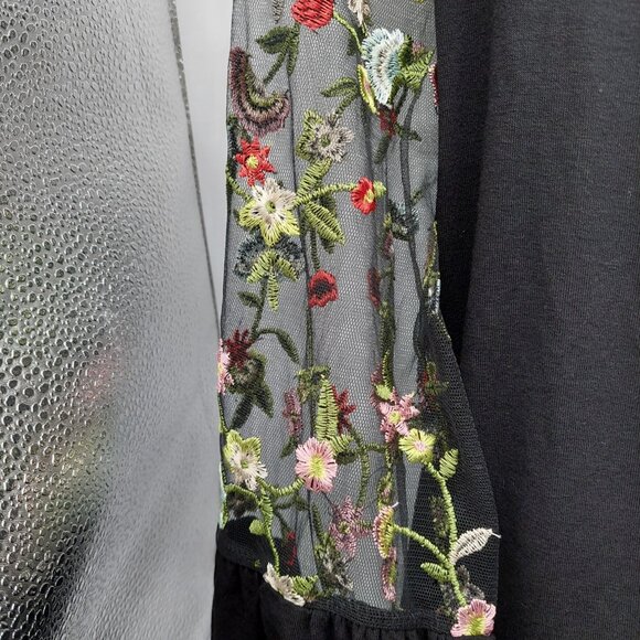 Milan Kiss Women's Shirt Size XL Black Top Embroidered Mesh Sleeve - Picture 8 of 9